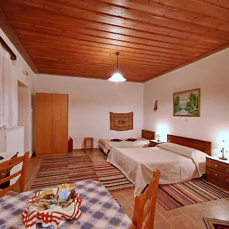 Apartment Andrea Sofi *
